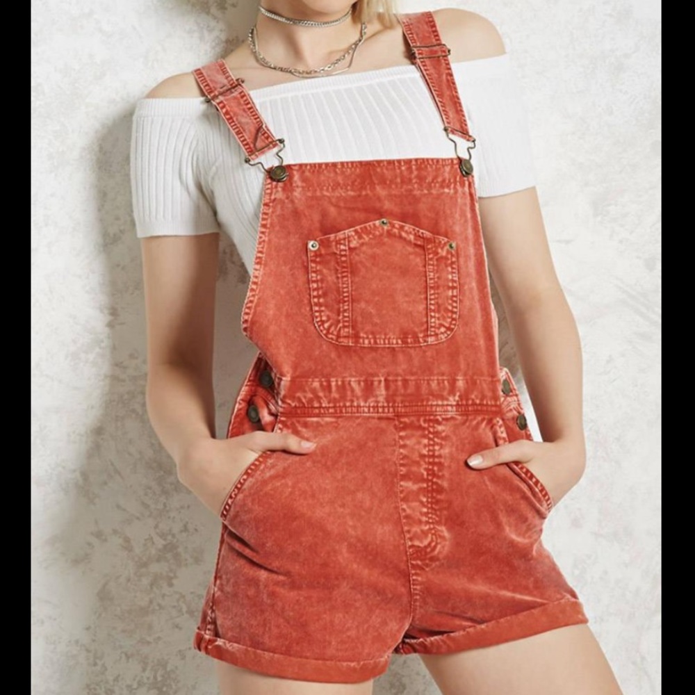Forever 21 orange corduroy overall shorts size M
